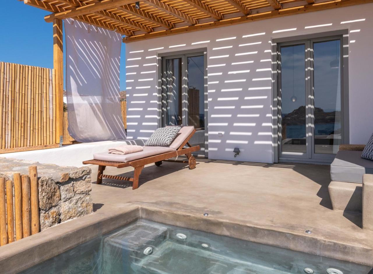 Trinity Mykonos - Beachfront Villa プラティス・ヤロス エクステリア 写真