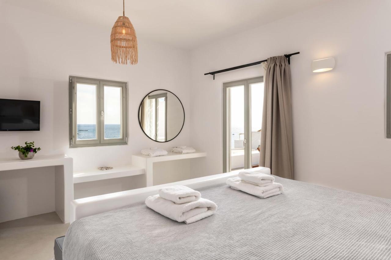 Trinity Mykonos - Beachfront Villa プラティス・ヤロス エクステリア 写真